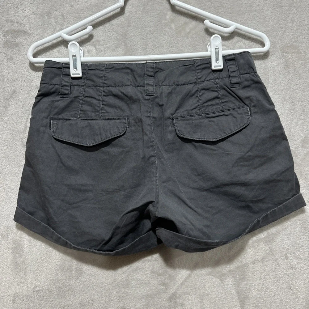 Nike The Athletic Dept.‎ Shorts Women's 2 Gray Cuffed Active Pockets Logo Hiking